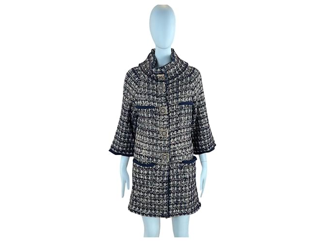 Chanel 10K$ Jewel Buttons Coat Beige Wool  ref.757774