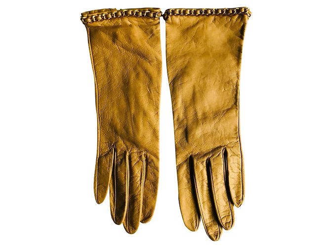 Luvas Chanel de couro bege com corrente dourada Gold hardware