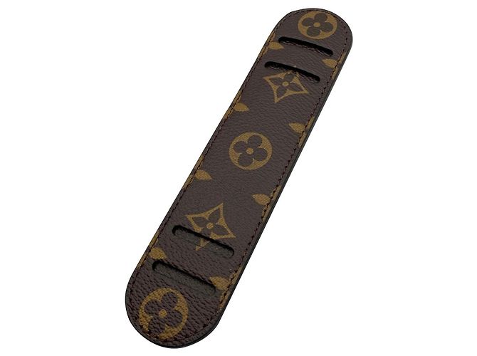 Brown monogram LOUIS VUITTON shoulder strap accessory
