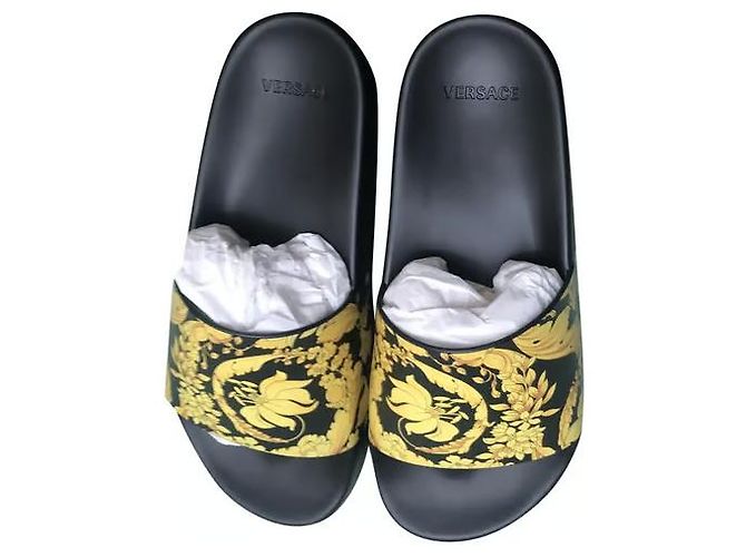 Versace Pool Slide Printed Rubber Size 36 Black Golden