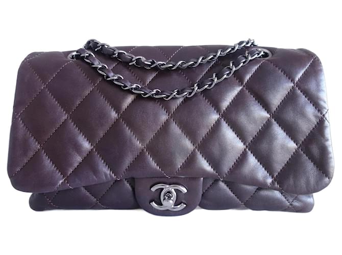 Timeless Chanel Classic Bolsa de couro chocolate Marrom  ref.762398