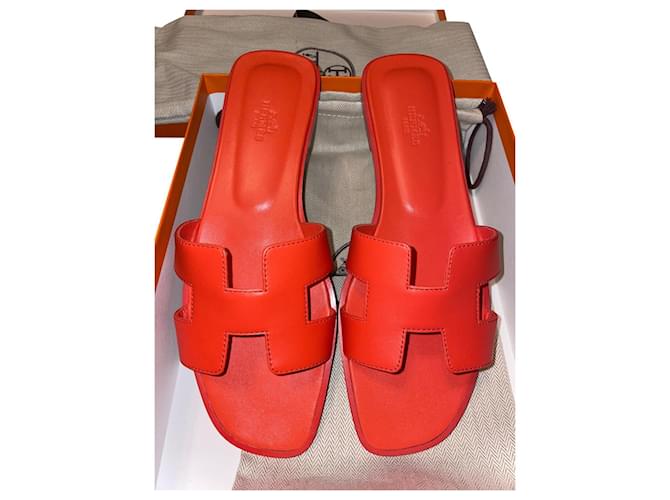Oran Hermès Sandalen Rot Leder  ref.762487