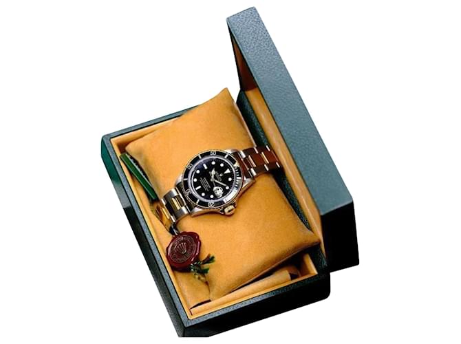 Rolex Men's  Submariner 2tone Black Dial 40mm Watch Original Box & Papers 16803  Metal  ref.762852