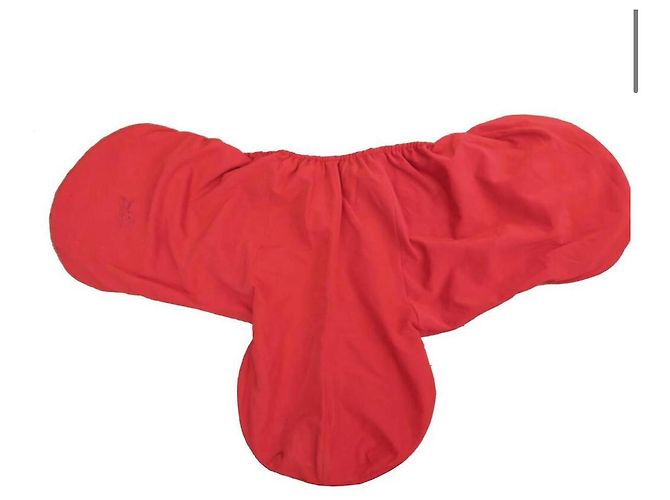Hermès NEW HERMES HORSES SADDLE COVER IN RED POLYESTER NEW RED SADDLE COVER