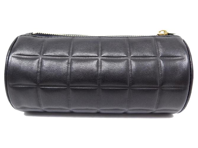 NEW CHANEL POUCH IN BLACK QUILTED LEATHER LOGO CC CHOCOLATE BAR LEATHER ROUND  ref.765055