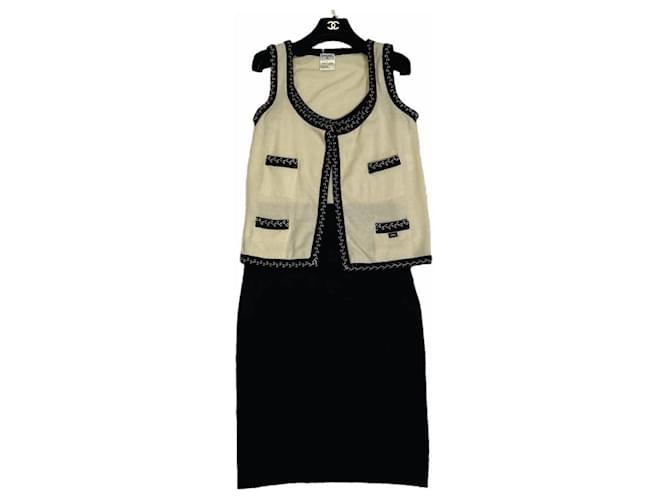 *[Chanel] CHANEL Vintage 03C Setup One Piece Best White Black Cashmere  ref.765879