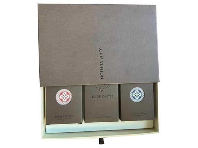 Louis Vuitton Set de 3 Decks Jeu de Cartes Cartes à Jouer Marron Rouge Jaune Bleu foncé  ref.765907