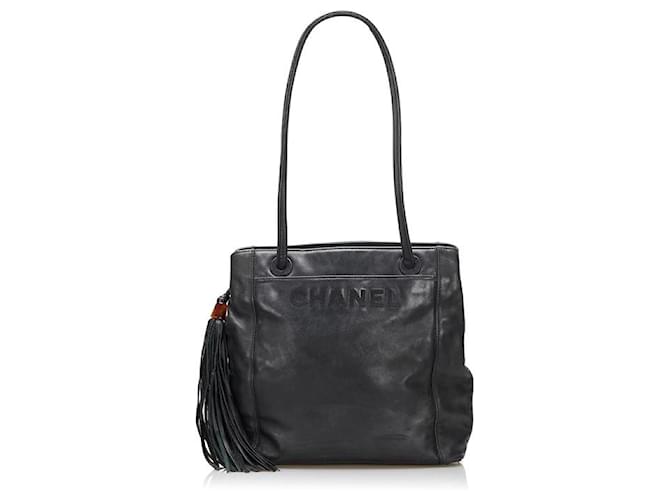 Chanel Bolsa de ombro de couro com franjas Preto Pele de cordeiro  ref.766179