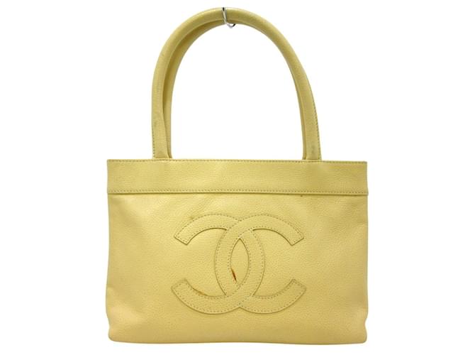 Chanel Cabas Bege Couro  ref.767936
