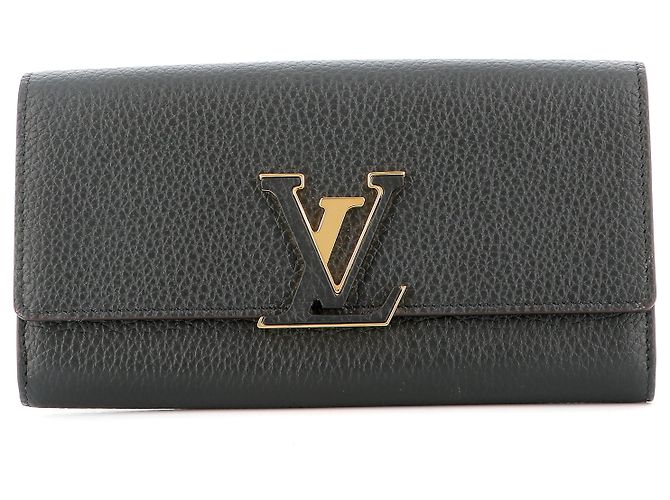 Louis Vuitton Capucines Black
