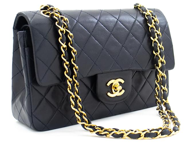 Aba forrada Chanel Classic 9"Bolsa de ombro com corrente de pele de cordeiro marinho Azul marinho Couro  ref.771198