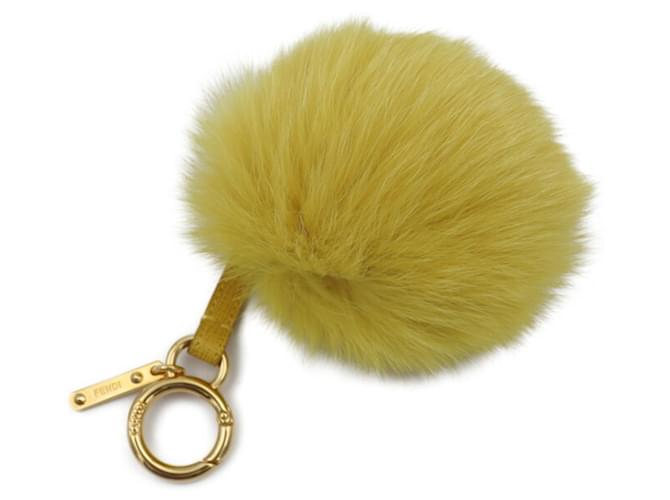 Fendi Bijoux de sac Pompon Yellow Fur  ref.770713