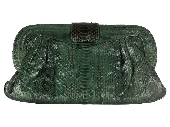 Angel Jackson Chandra Clutch Grün