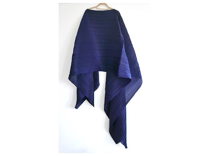 Issey Miyake Pleats Please multi function cape