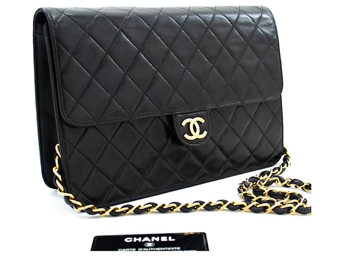 CHANEL Chain Shoulder Bag Clutch Black Quilted Flap Lambskin Purse Leather  ref.776522
