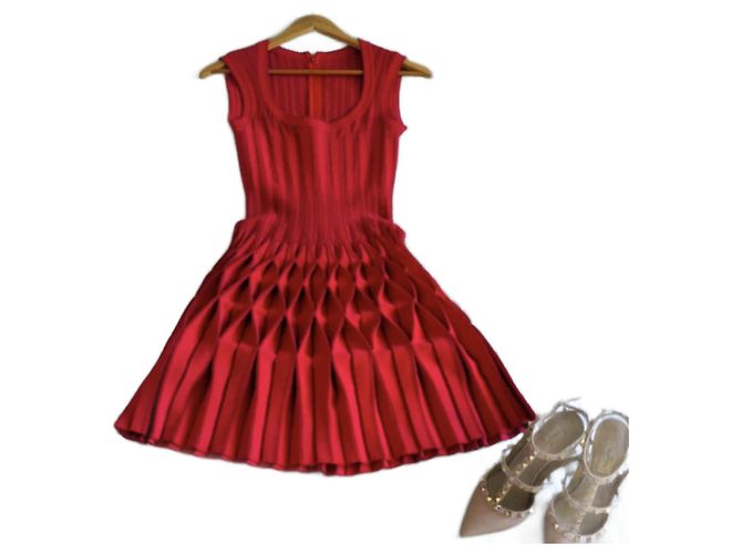 Alaïa Origami Wabenkleid Rot