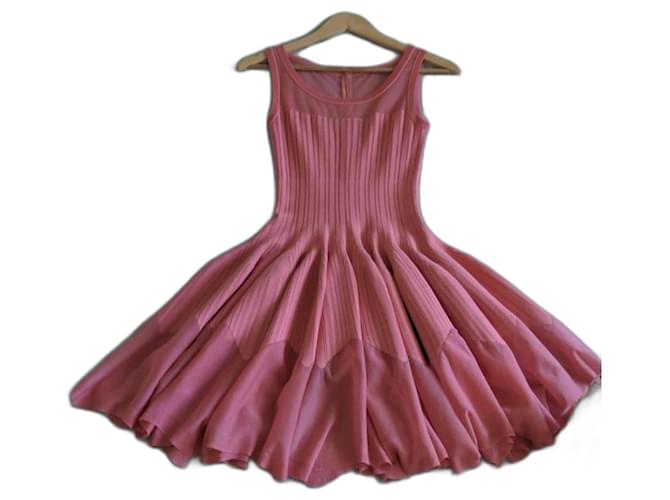 Alaïa dress Pink Peach Viscose  ref.776649