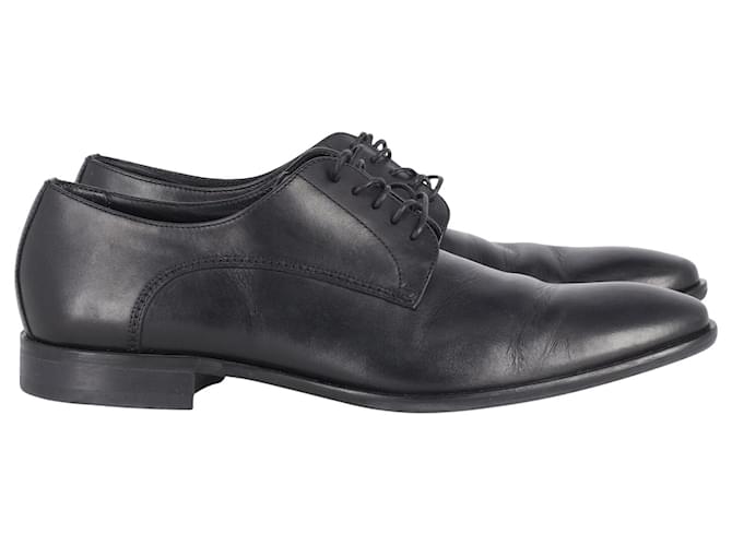 Sapatos formais Hugo Boss Derby com cadarço em couro preto ref