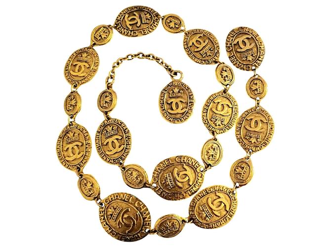 Collar / cinturón de coleccionista de Chanel Dorado Chapado en oro  ref.778365