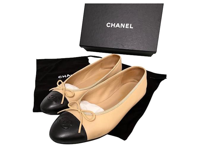 Chanel Ballerinas Beige Leder  ref.779596