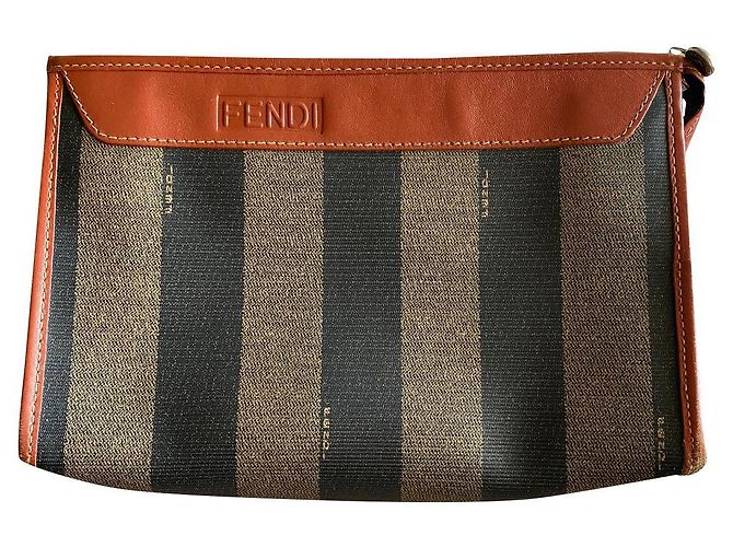 Fendi Clutch Tasche aus Leder Braun Grau