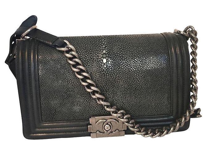 Boy Borsa a mano Chanel in pelle nera Nero