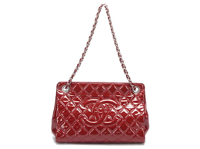 Chanel Grand sac cabas en cuir verni Cuir vernis Rouge  ref.785503