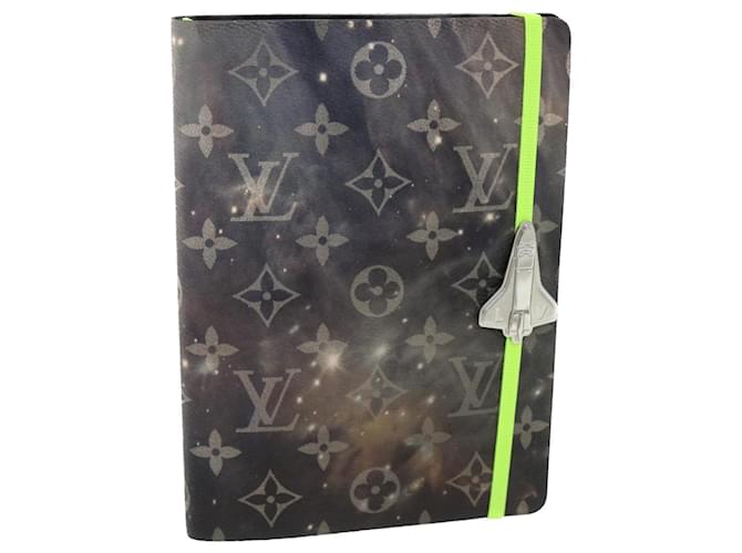 LOUIS VUITTON Monogram Galaxy Cahier Gustave MM Planner GI0359 LV Auth  35795a Grey Cloth ref.786366 - Joli Closet