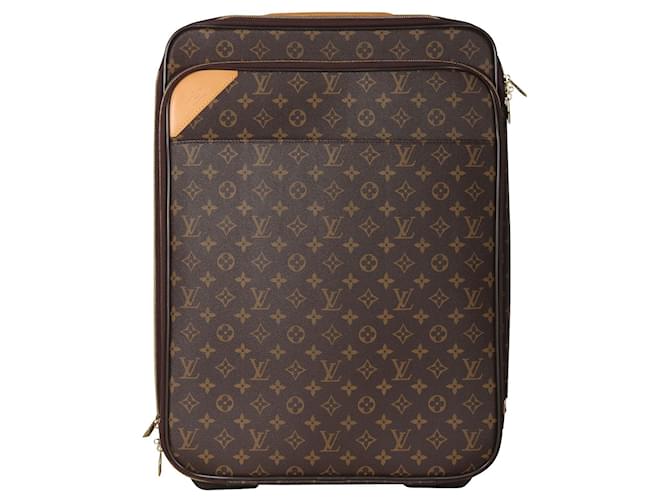 Men's Louis Vuitton Luggage and suitcases from $550