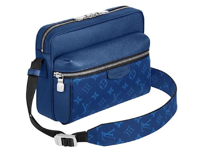 Louis Vuitton LV Outdoor messenger blue Leather  ref.787709
