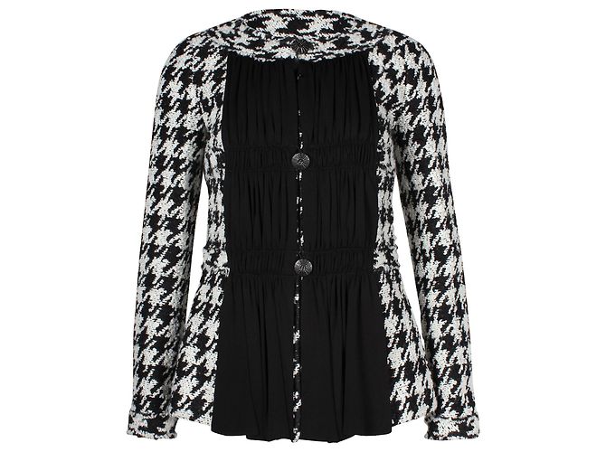 Chanel Houndstooth Button-Front Jacket in Black and White Acrylic