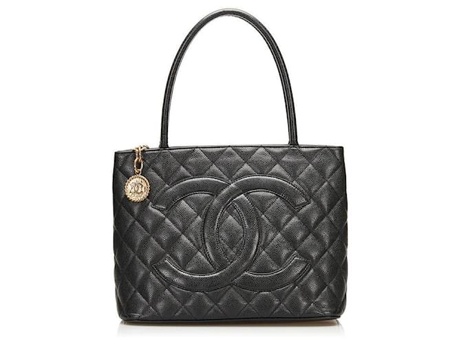 chanel medallion tote size