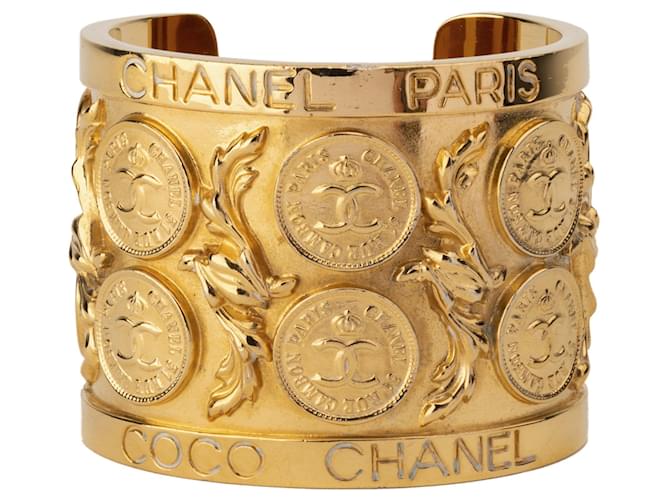 Chanel Bracelet Rigide Chanel Métal Doré  ref.788545