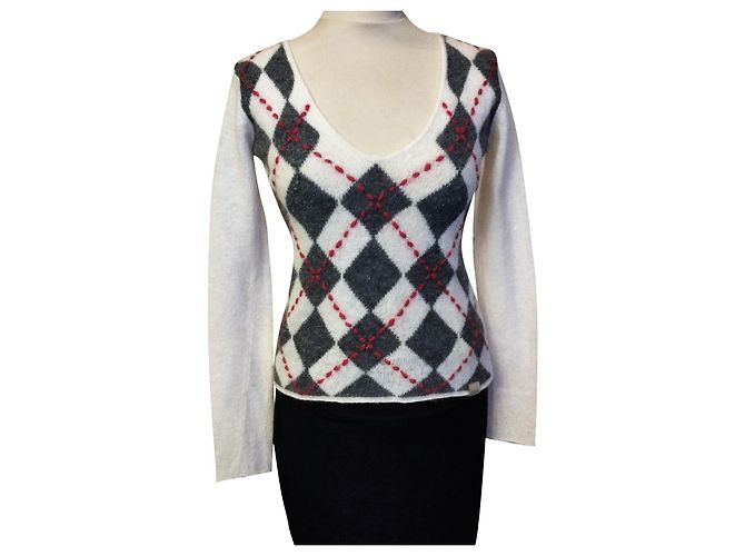 SUÉTER CALVIN KLEIN LIGHT OVERFIL ANGORA LAMB WOOL T38 Fora de branco