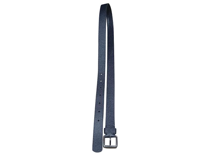 Cinturón Louis Vuitton de piel negra con relieve Negro
