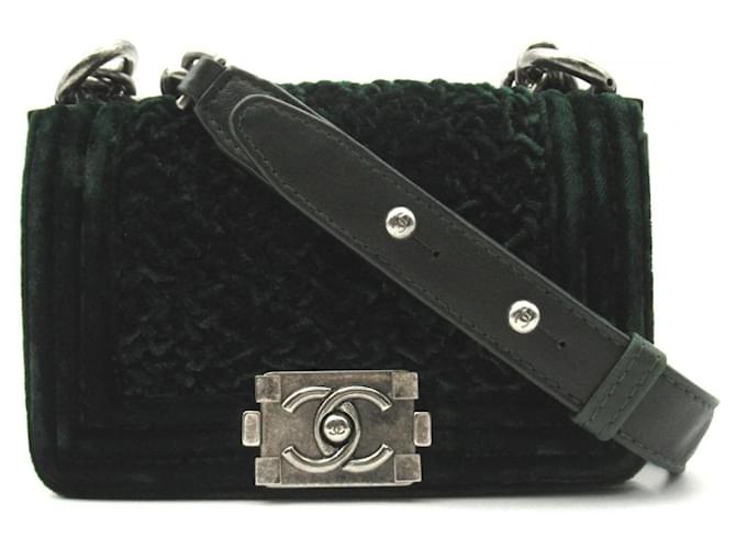 Le Boy Chanel Mini bolsa de veludo para meninos Verde Lona  ref.791706