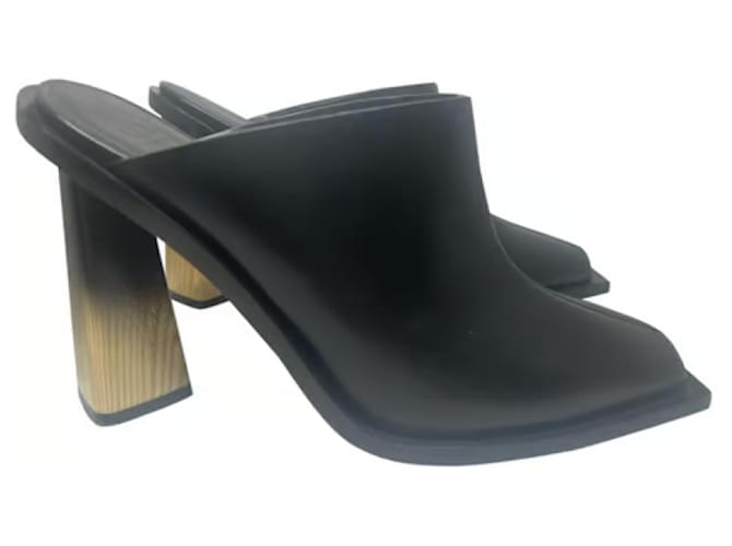 Givenchy Mules Black Leather  ref.793592