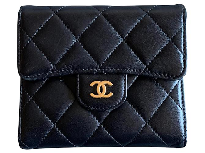 Chanel Timeless Classique medium card wallet Black Leather  ref.794684