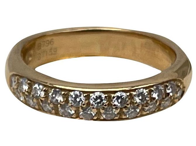 Anello Boucheron Amour in oro giallo e diamanti D'oro