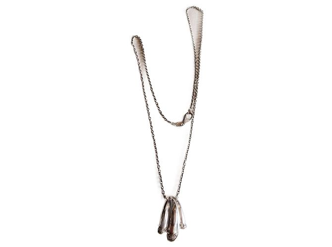 Piaget Pingente em ouro branco 750 e diamantes Prata