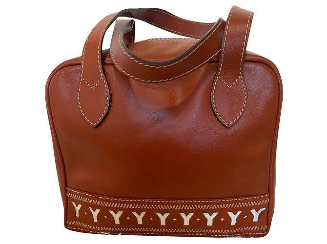 Yves Saint Laurent Leather Handbag Caramel 