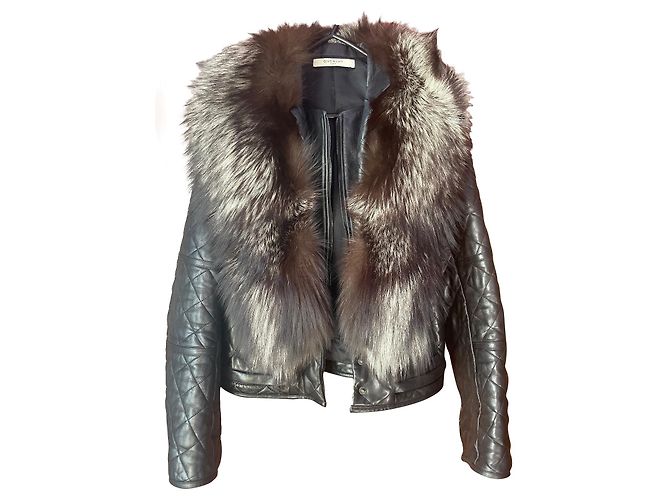 Jaqueta Givenchy de couro acolchoado preta com gola de raposa prateada Preto