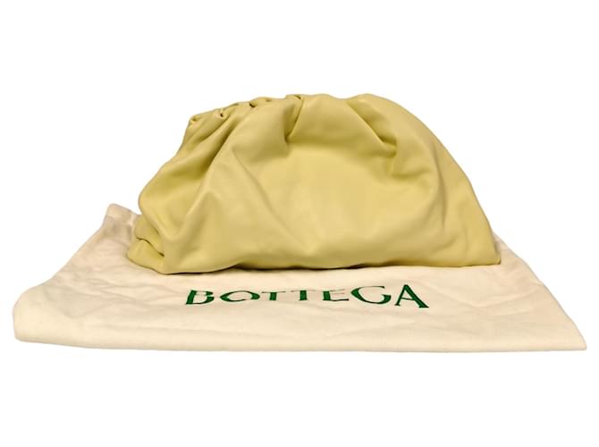 Bottega Veneta The Pouch Clutch Yellow Leather  ref.803558