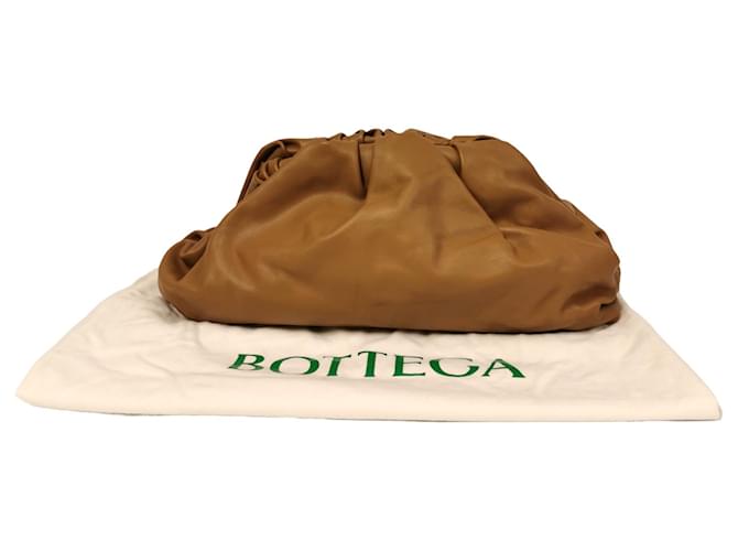Bottega Veneta The Pouch Clutch Brown Leather  ref.803585