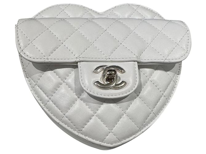 Classique Sac Chanel coeur Cuir Blanc  ref.804230