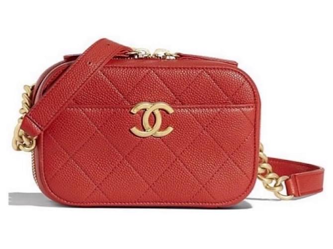 Chanel 2019 red caviar with antique gold tone hardware belt waist