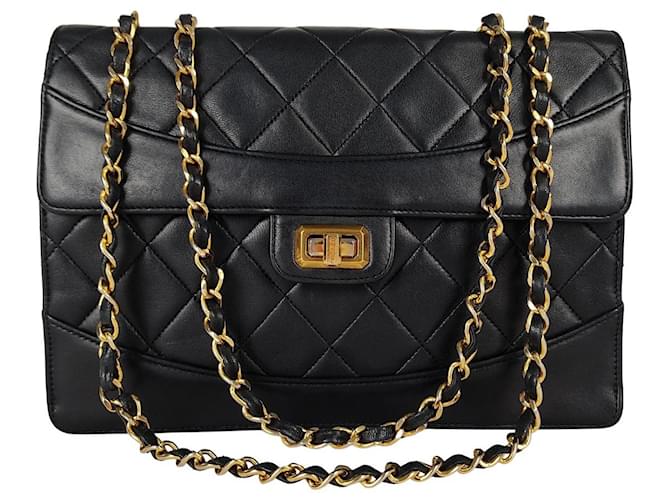 Chanel shoulder bag Timeless Classica 2.55 matelassé in black leather  ref.805885
