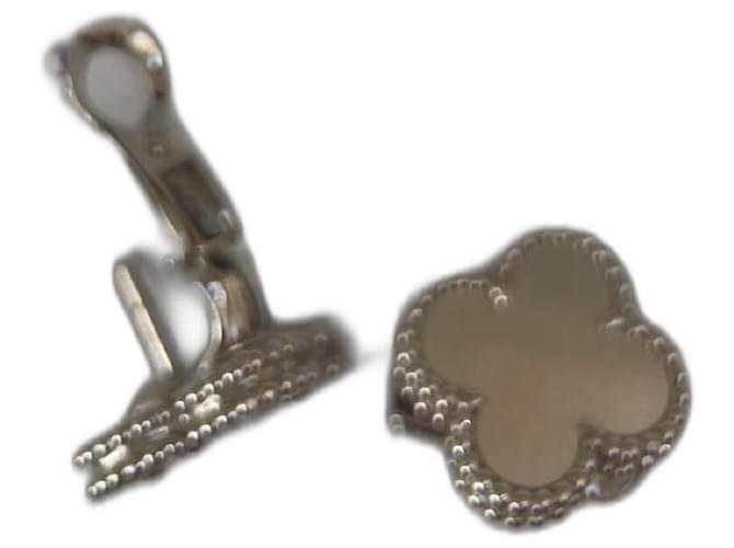 Van Cleef & Arpels Earrings White White gold  ref.806284
