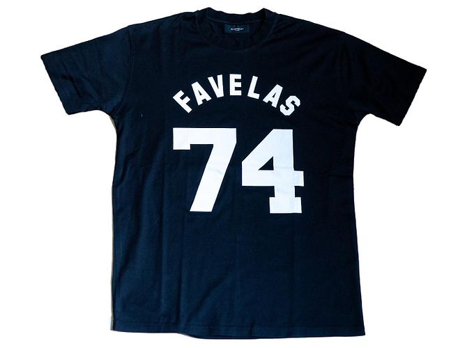 Camiseta Givenchy Favelas 74 Negra de Algodón Oversize Negro
