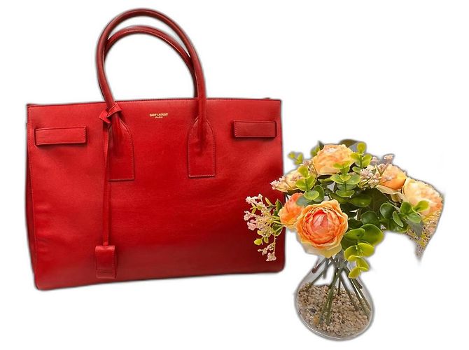 Saint Laurent Sac de Jour Large rote Leder Handtasche